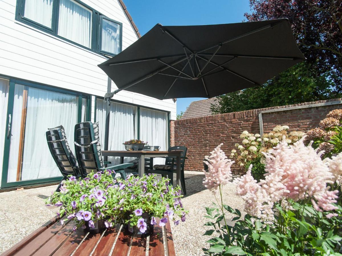 Attractive Holiday Home With Garden Noordwijkerhout Exteriör bild